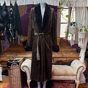 Vintage 90s velvet and fur trim leopard cheetah animal print long maxi robe